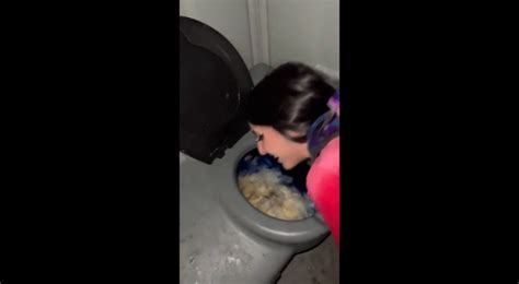 pooping porn